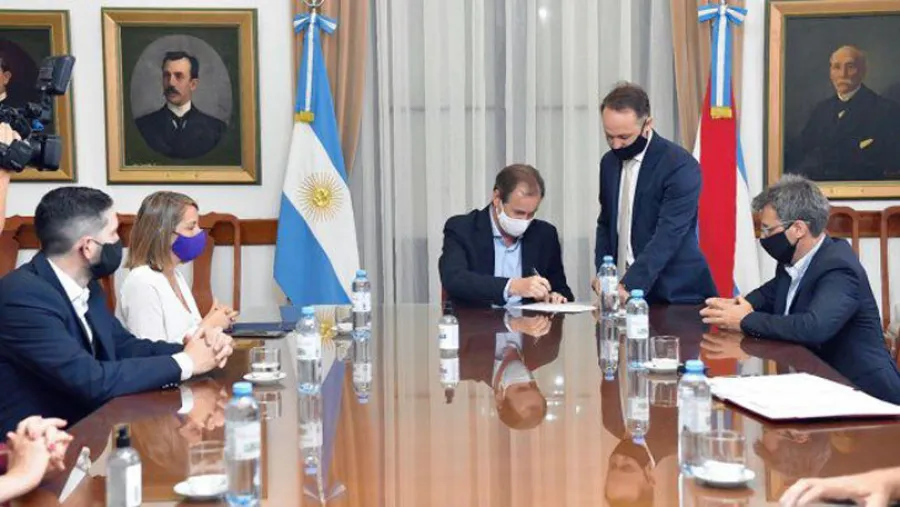 Obras en Paraná.