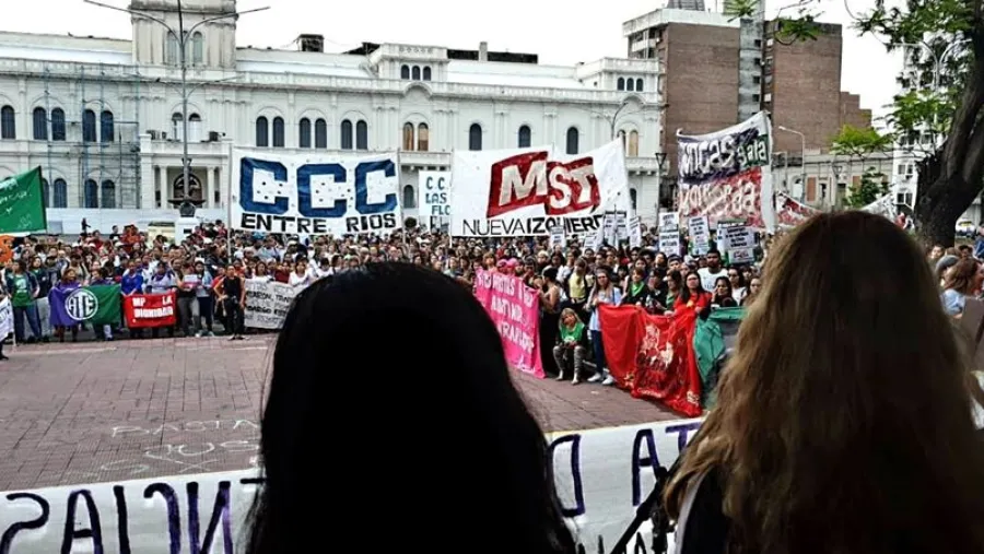Marcha contra la Violencia hacia la Mujer