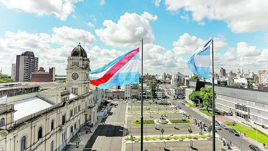 Un colectivo de ciudadanos presentó un pedido de habilitación de feria por una demanda contra el Gobierno provincial por el “pase sanitario”.