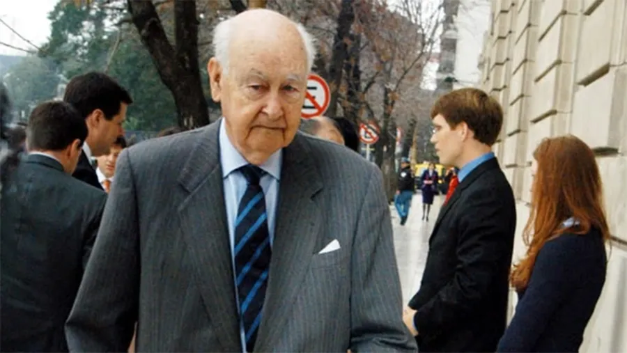 Roberto Alemann falleció este viernes. Fue dos veces titular de la cartera económica, primero durante el gobierno de Frondizi y luego durante la dictadura cívico militar del ex presidente de facto Leopoldo Galtieri.