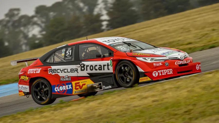TC 2000 en Paraná: de local, Bastidas fue tercero en el Sprint que ganó Aramendia
