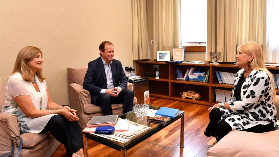 Bordet junto a Romero y Losardo