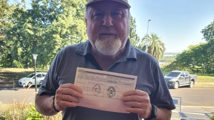 Tras recibir la vacuna, Busti destacó “la organización del operativo”