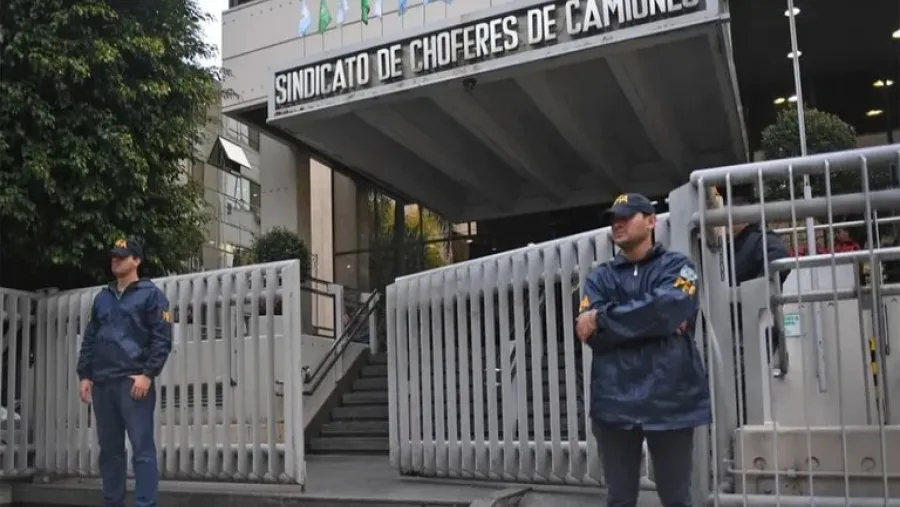 Allanaron el Sindicato de Camioneros en la causa por el bloqueo a una empresa de San Pedro