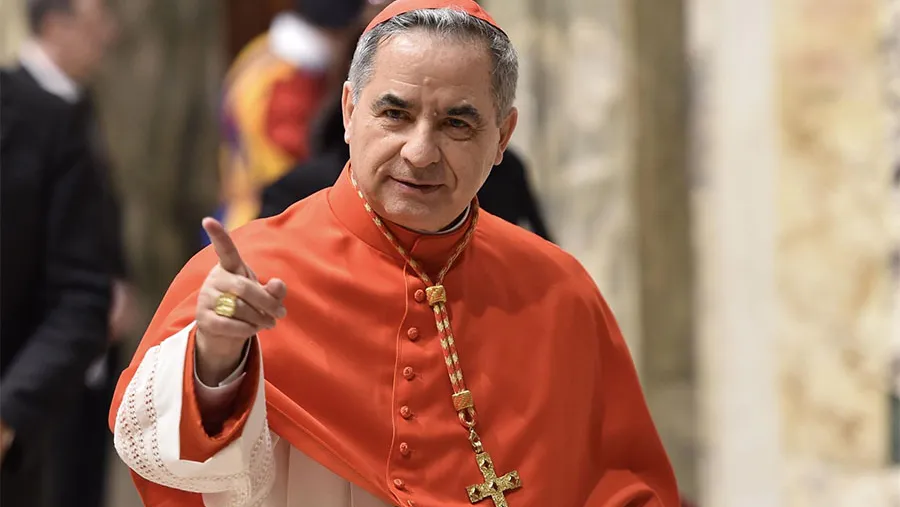 Imagen de archivo del ex cardenal Giovanni Angelo Becciu, para quien le pidieron 7 años y 3 meses de prisión por graves cargos de corrupción en la Santa Sede.