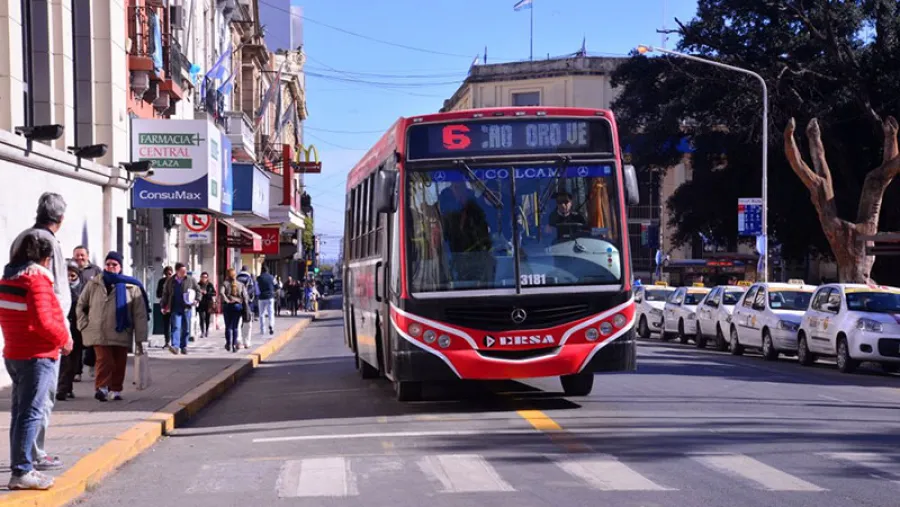 colectivo  de Paraná
