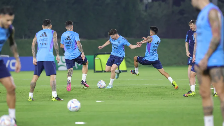 Sin Di María ni “Papu” Gómez, Argentina comenzó a prepararse para enfrentar a Países Bajos