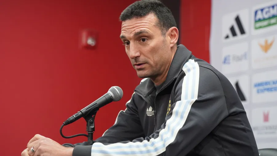 “Vamos a hacer cinco o seis cambios”, adelantó Scaloni antes del amistoso con Costa Rica