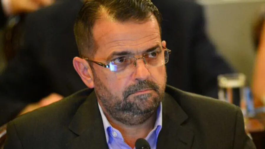 Sergio Kneeteman