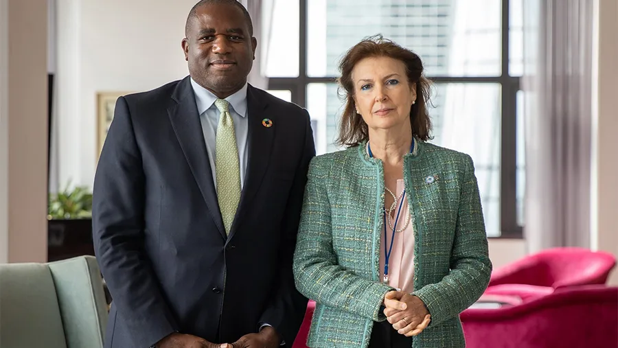 El secretario de Política Exterior británico, David Lammy, y la canciller argentina Diana Mondino, el pasado 24 de septiembre.