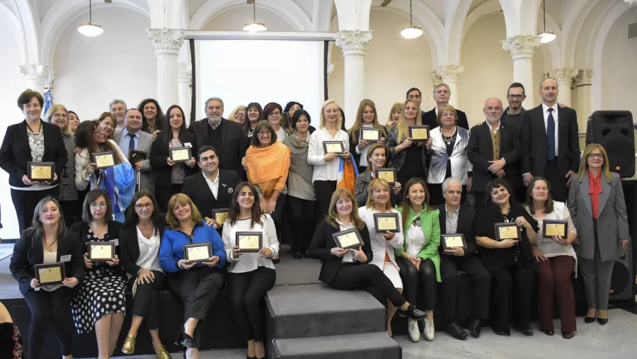 Maestros Ilustres de todo el país fueron reconocidos en el Ministerio de Educación