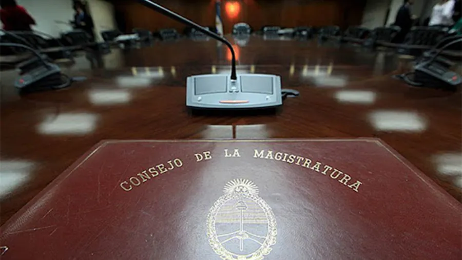 El Consejo de la Magistratura no puede permanecer impasible frente a las reiteradas “visita” de jueces a la Casa Rosada y a la Quinta Presidencial de Olivos durante la gestión de Mauricio Macri.