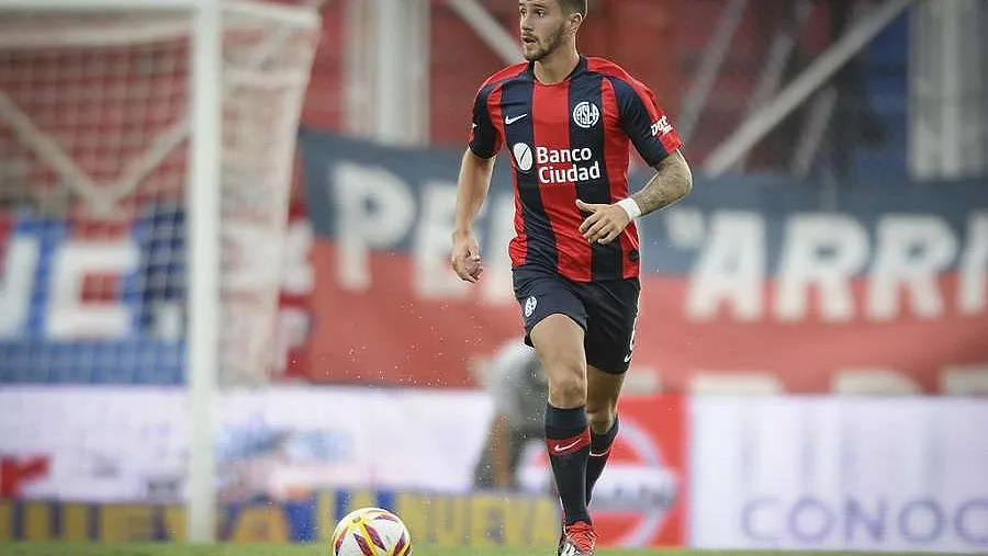 Marcos Senesi