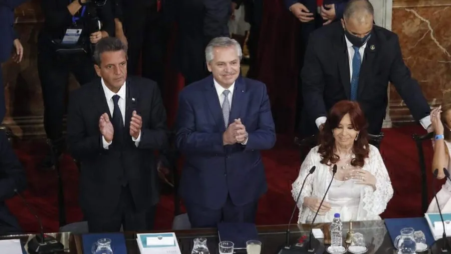 Sergio Massa, Alberto Fernández y Cristina Kirchner, las tres cabezas del Frente de Todos.