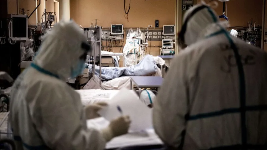 El total de infectados por coronavirus asciende a 471.806 personas y las víctimas fatales suman un total de 9.807. 
