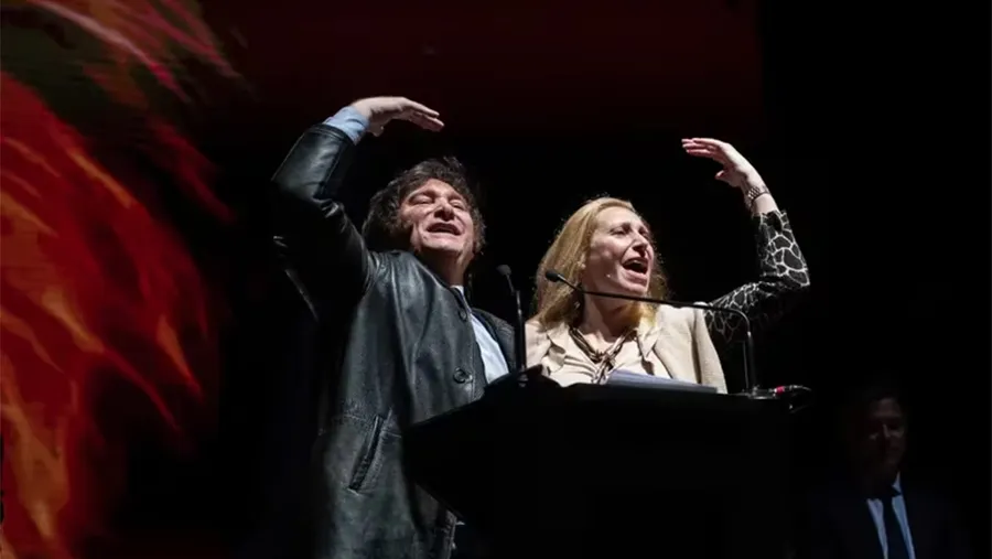 Javier y Karina Milei.