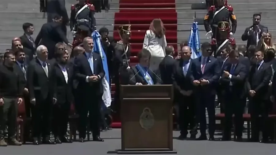 Victoria Villarruel se retiró antes del discurso de asunción de Javier Milei.