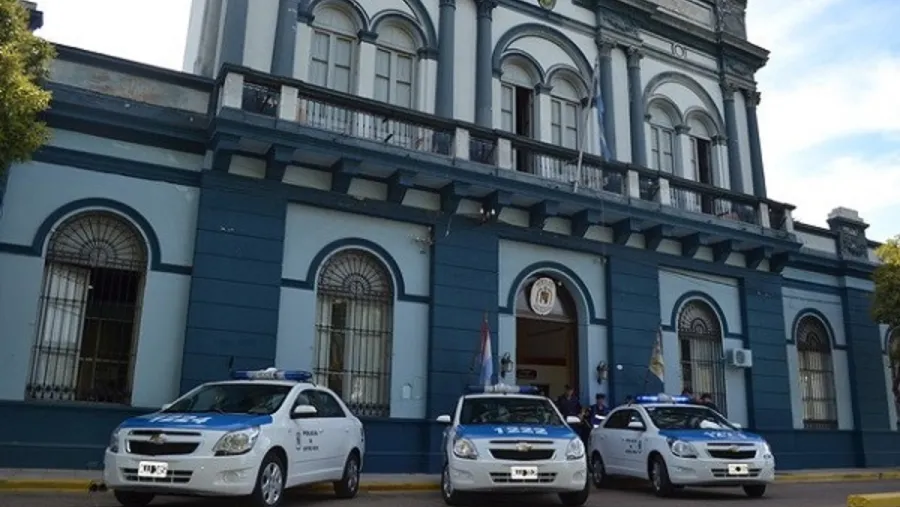 Policía