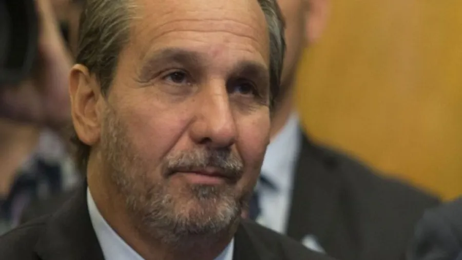 Una empresa de Nicolás Caputo planea despedir a 745 operarios