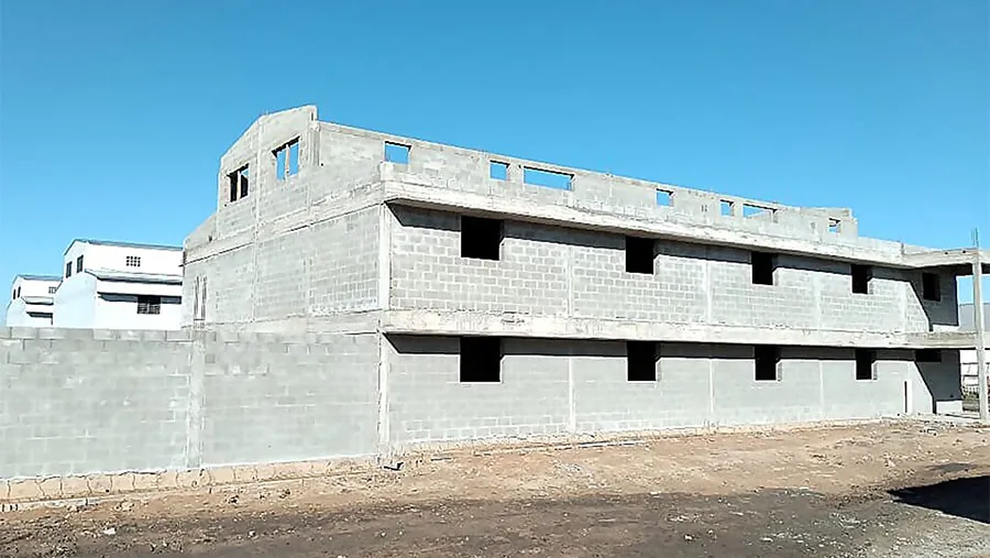 Con una inversión de 420 millones de pesos, las obras de los pabellones de alojamiento de internos en la UP 9 Granja El Potrero tiene un buen ritmo de avance.