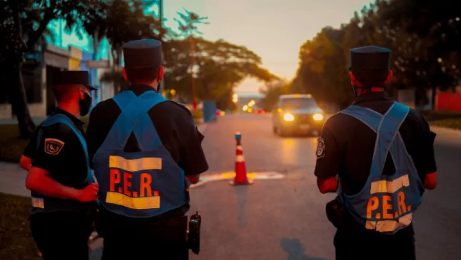policía