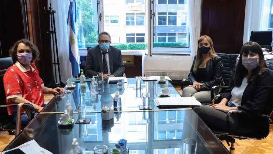 Ajustan detalles en el marco legal para el desarrollo productivo del cannabis en el país