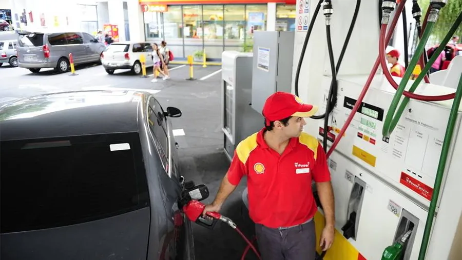 El esquema de incremento dispuesto por YPF fue replicado por Raizen, según fuentes del sector.