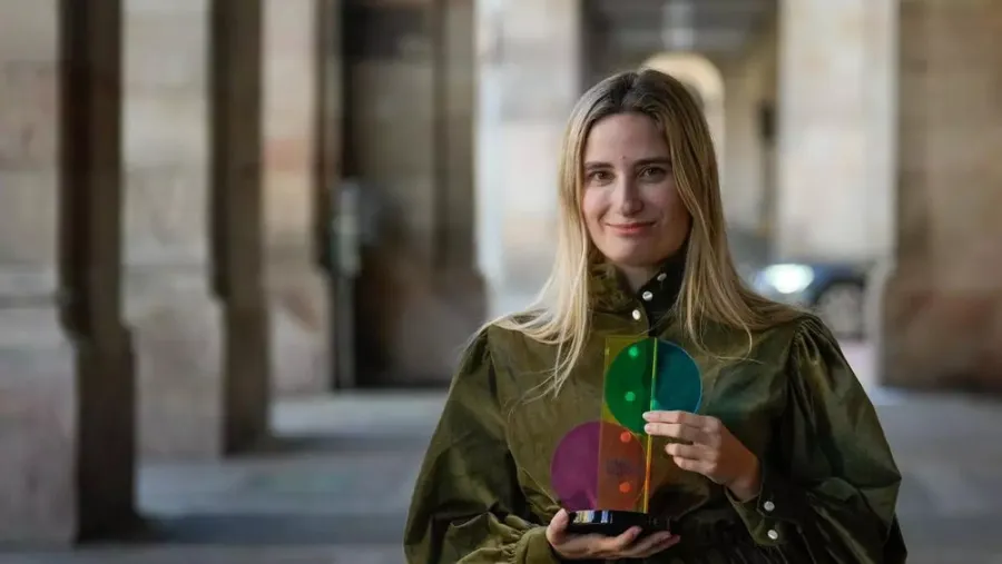 La argentina Tamara Tenenbaum gana el Premio Paidós con un ensayo sobre Virginia Woolf.