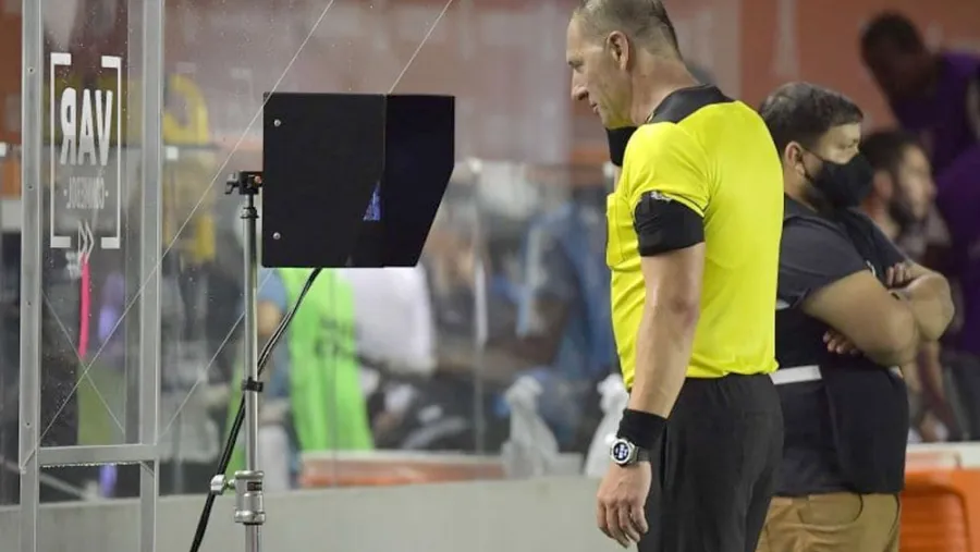 VAR