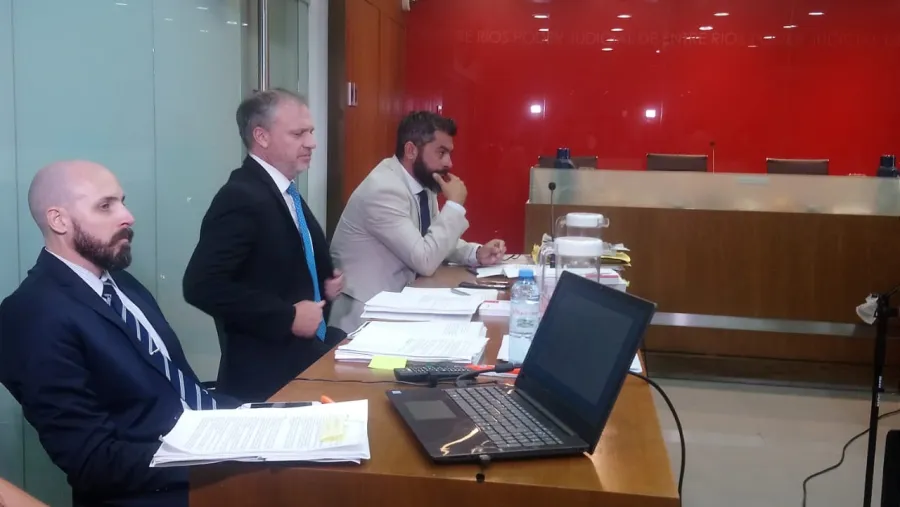 Fiscales y querella