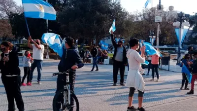 Marcha en Paraná.