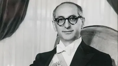 Arturo Frondizi, fue presidente de la Argentina desde 1958 hasta su destitución por los militares en 1962.
