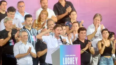 Axel Kicillof en el plenario de la militancia kirchnerista en Avellaneda.