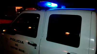 camioneta policial 