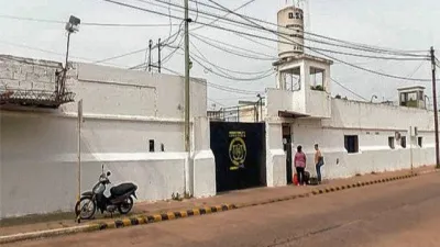 Arrojaron droga y tres celulares a la cárcel de Concordia