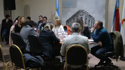 Funcionaria municipal expuso ante ediles detalles del programa “Marca Paraná”