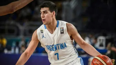 El basquetbolista Facundo Corvalán se recupera de coronavirus en Junín