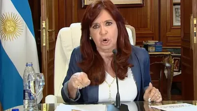 Enérgica y enojada, la vicepresidenta de la Nación habló de mafia y Estado paralelo, tras conocer la sentencia en la causa Vialidad.