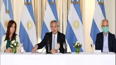 Fernández con Cristina Kirchner y Rodríguez Larreta