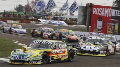 Ayrton Ford