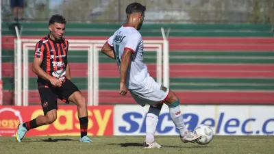 Primera Nacional: un gol agónico dejó a Patronato con las manos vacías en su estreno