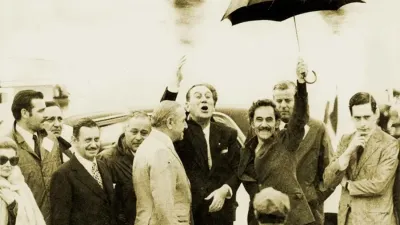 Perón en Ezeiza, junto a Rucci y Abal Medina.