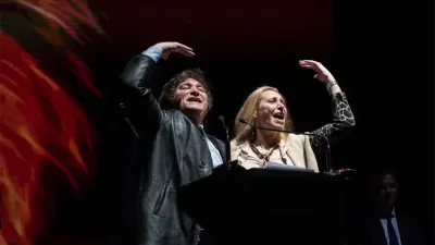 Javier y Karina Milei.