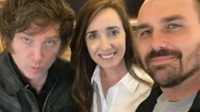 Javier Milei y Victoria Villarruel con Bolsonaro Jr. en Buenos Aires.