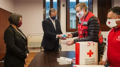 La Municipalidad sumó termómetros donados por la Cruz Roja Paraná