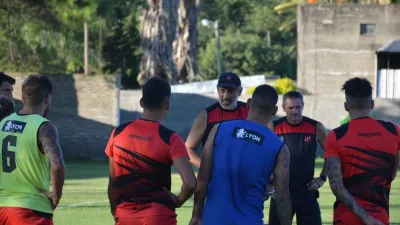 Delfino charla