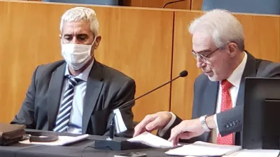 Sebastián Salem junto a su abogado defensor Ladislao Uzin Olleros.
