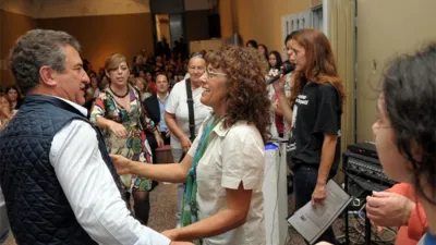 Imagen de archivo de Sergio Urribarri y Lucy Grimalt, en un encuentro de marzo de 2011.