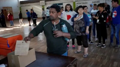 votación presidencial en Uruguay
