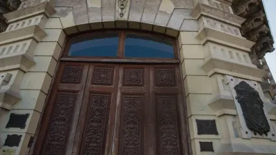 Ingreso al Palacio